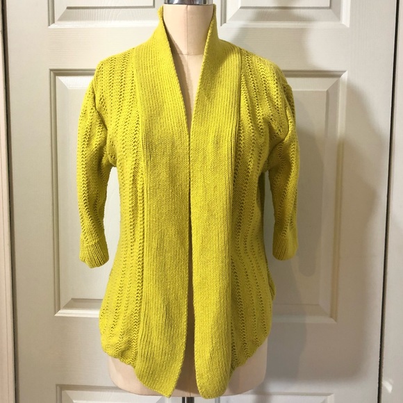 Monterey Bay Chartreuse 💯 Cotton Cardigan Sweater Size Medium - Picture 1 of 10